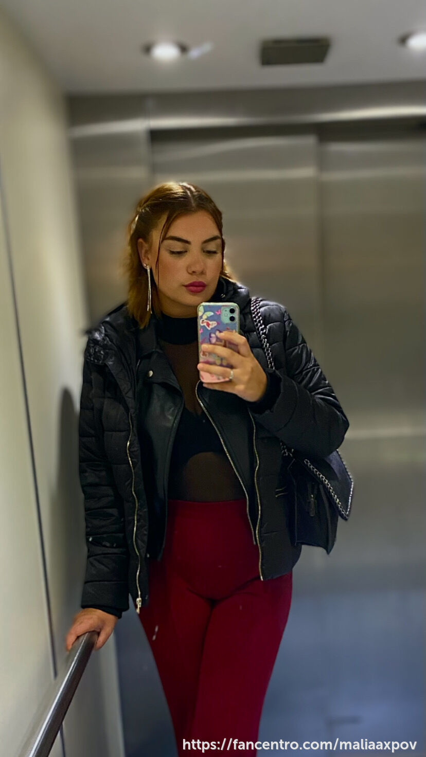 Just an elevator selfie 📸 1