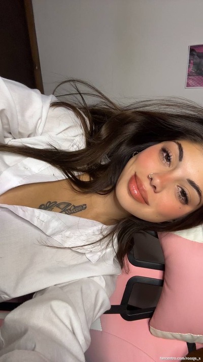 Voel je de stoute vuur-rush? 🍒