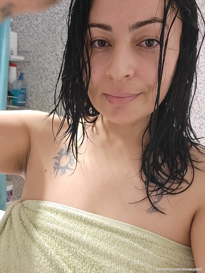 Just got out of the shower. Help me get dirty again.🚿💦😜💯