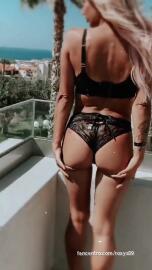 Dutch Milf Roxy's Pictures and Videos & similar of @roxys89 ...
