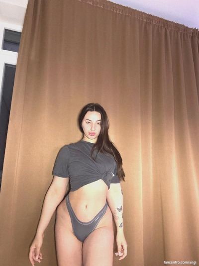 Ik heb een wilde kant, wil je hem zien? DM me! 🔥