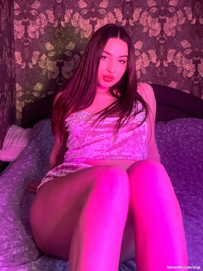 Ik ben in een stoute mood, wil je me helpen? 💋