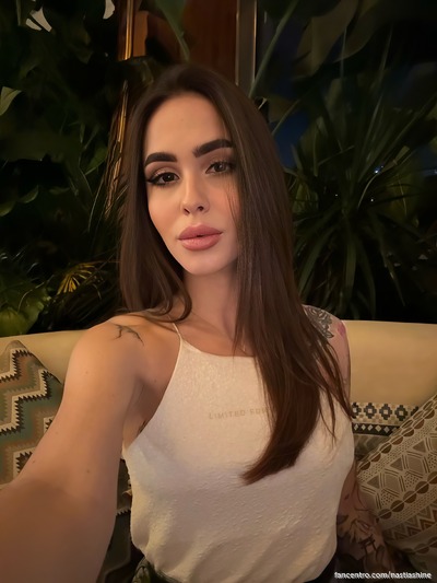 Join me for an intimate peek behind the scenes; feel it ✨ – exclusive vibes are here