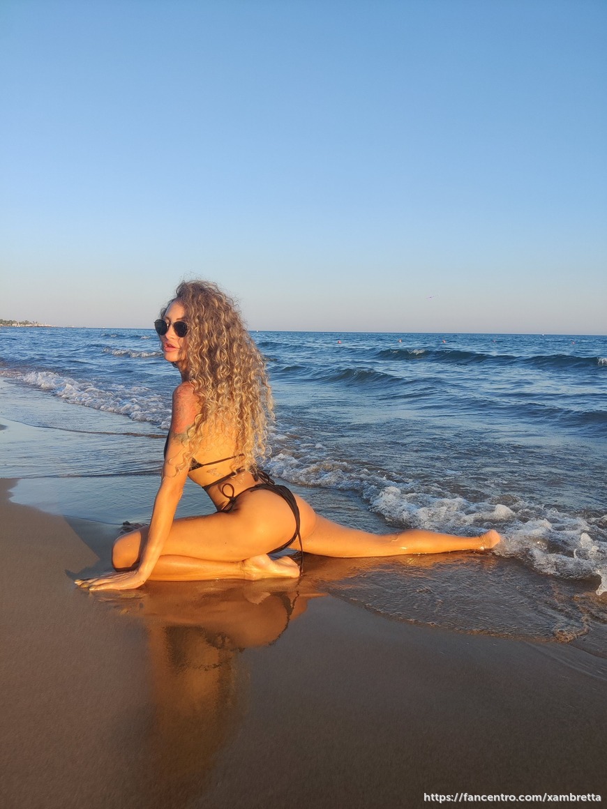 sea, sand, sun, sexy;)