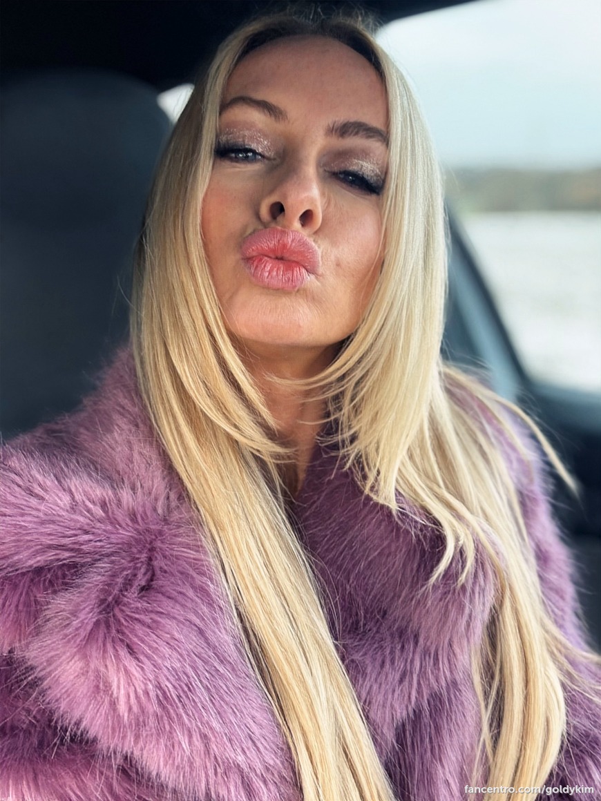 Classy, but horny ass fuck ! 💝 1