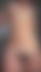 Front view first… then I tease you with the best part… my bare curves under the sunlight 😈🍑 - post hidden image