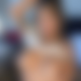 Flirty, happy, and owning it 💋 - post hidden image