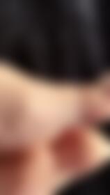 Feet fetish🦶🏻🙈 - post hidden image