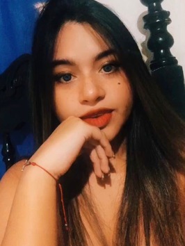 RoseH🥀