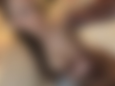 Tease in motion, curves in charge 😉 - post hidden image