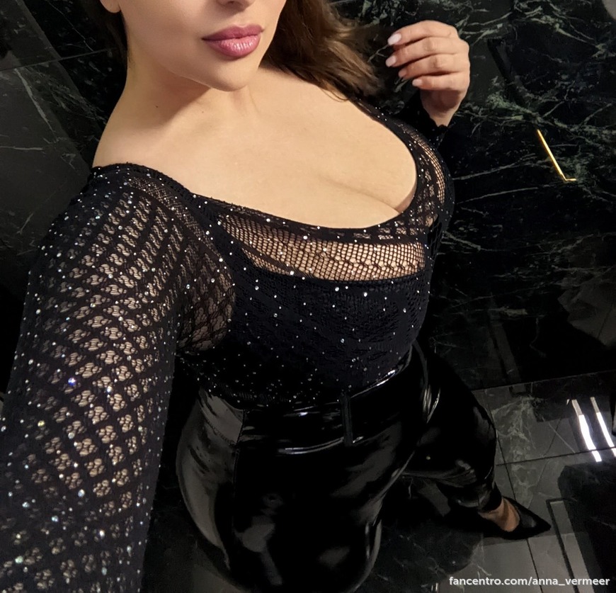 What if I share a secret with you right now? 🤫 1