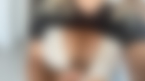 Weer aangekleed om af te leiden 😏👠 - post hidden image