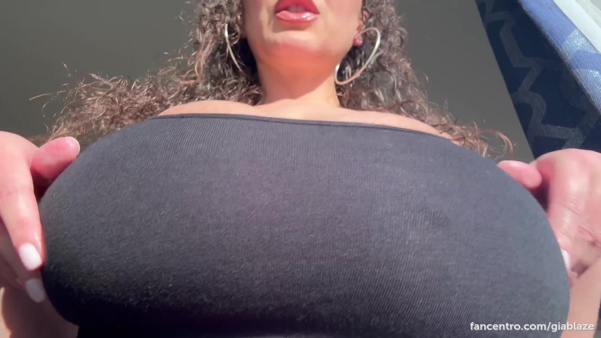 You ready to stroke it for Ms. Gia? 😉💦 1foreground