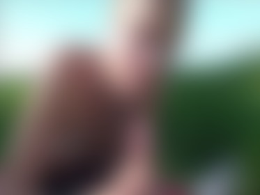 POV BLOWJOB - post hidden image