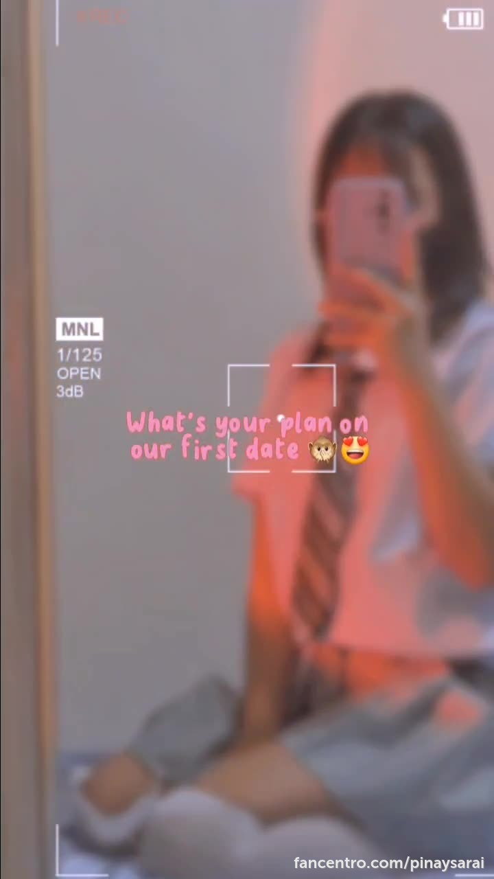 I'm curious if anyone wants to date me?👉👈🩷 1foreground
