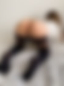 Do you like my pantyhose? - post hidden image