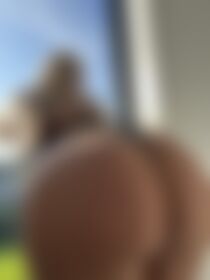 Bootylicious and proud 🍑 - post hidden image