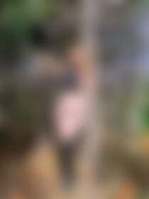 outdoor kitty - post hidden image