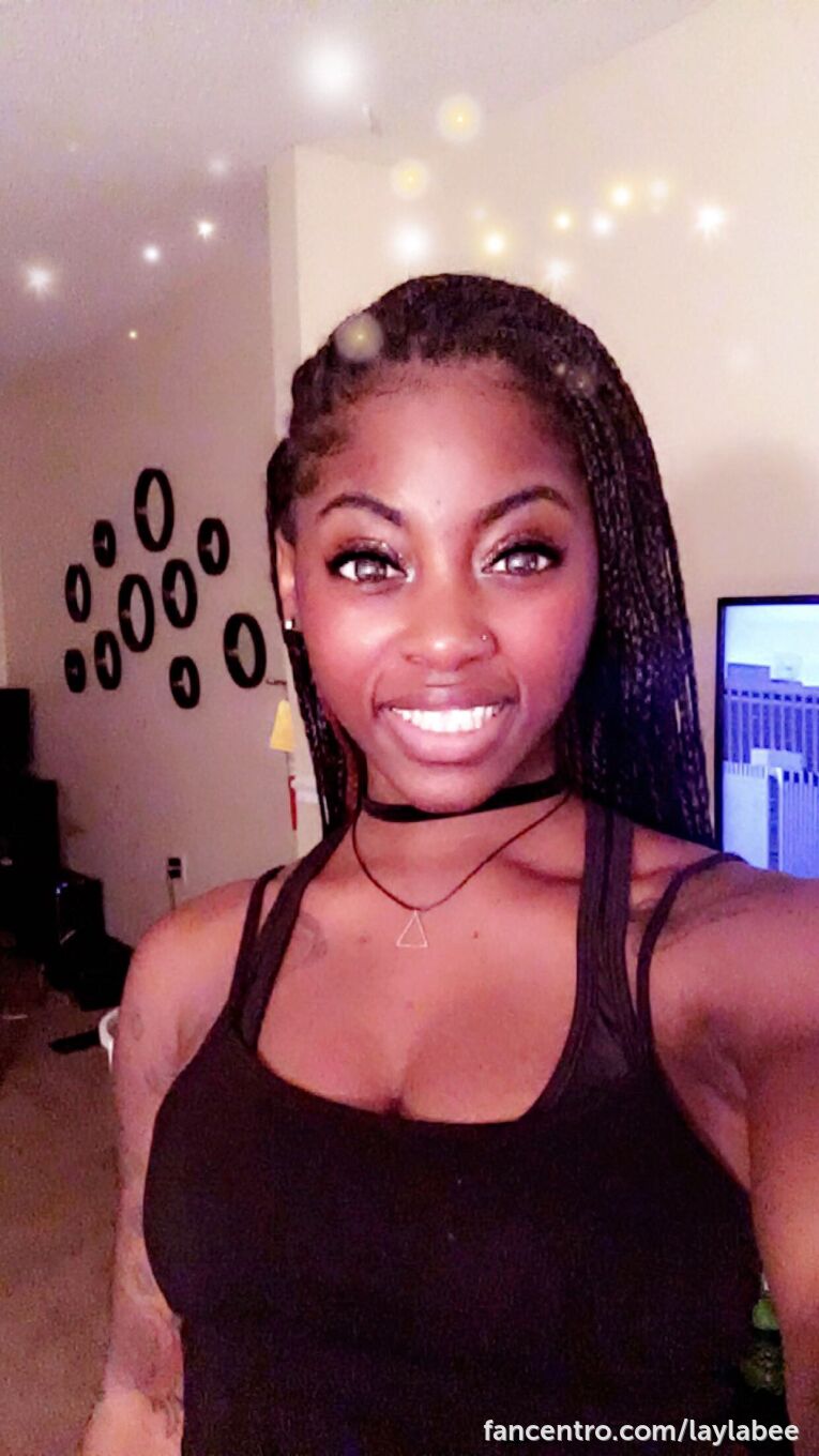 Layla Pictures and Videos & similar of @laylabee fancentro profile - EroThots