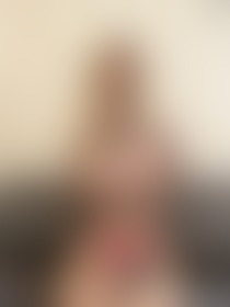 Showing boobs with kissing lips 💋 - post hidden image